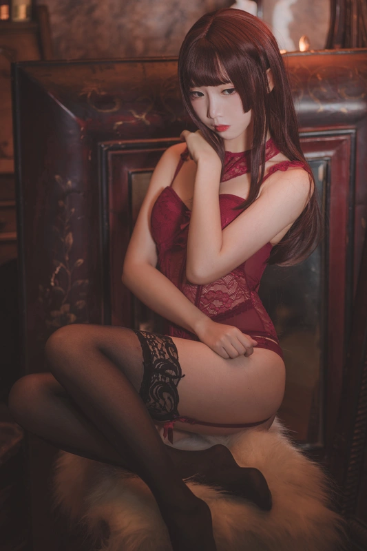 脑内少女 红色束衣 - 面饼仙儿
